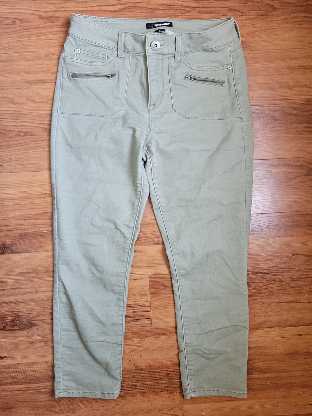 Jordache Sage Green Zip-Pocket Capri Pants